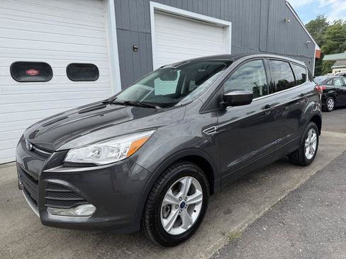 Used 2015 Ford Escape SE AWD/4WD image 1