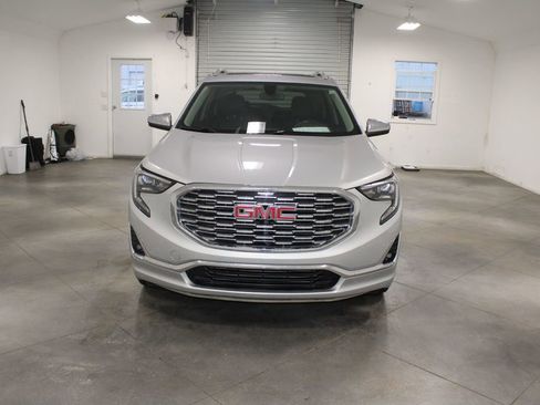 Used 2018 GMC Terrain Denali w/ Comfort Package image 3