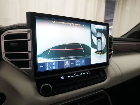 Used 2025 Toyota Sequoia Capstone AWD/4WD image 20