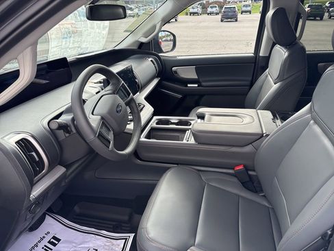 New 2025 Ford Expedition Active image 17