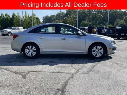Used 2016 Chevrolet Cruze LS FWD image 6