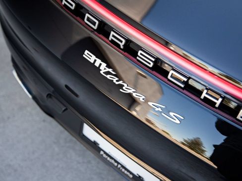 Certified 2024 Porsche 911 Targa 4S AWD/4WD image 22