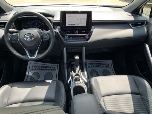 Used 2024 Toyota Corolla Cross AWD Hybrid w/ Convenience Package image 35