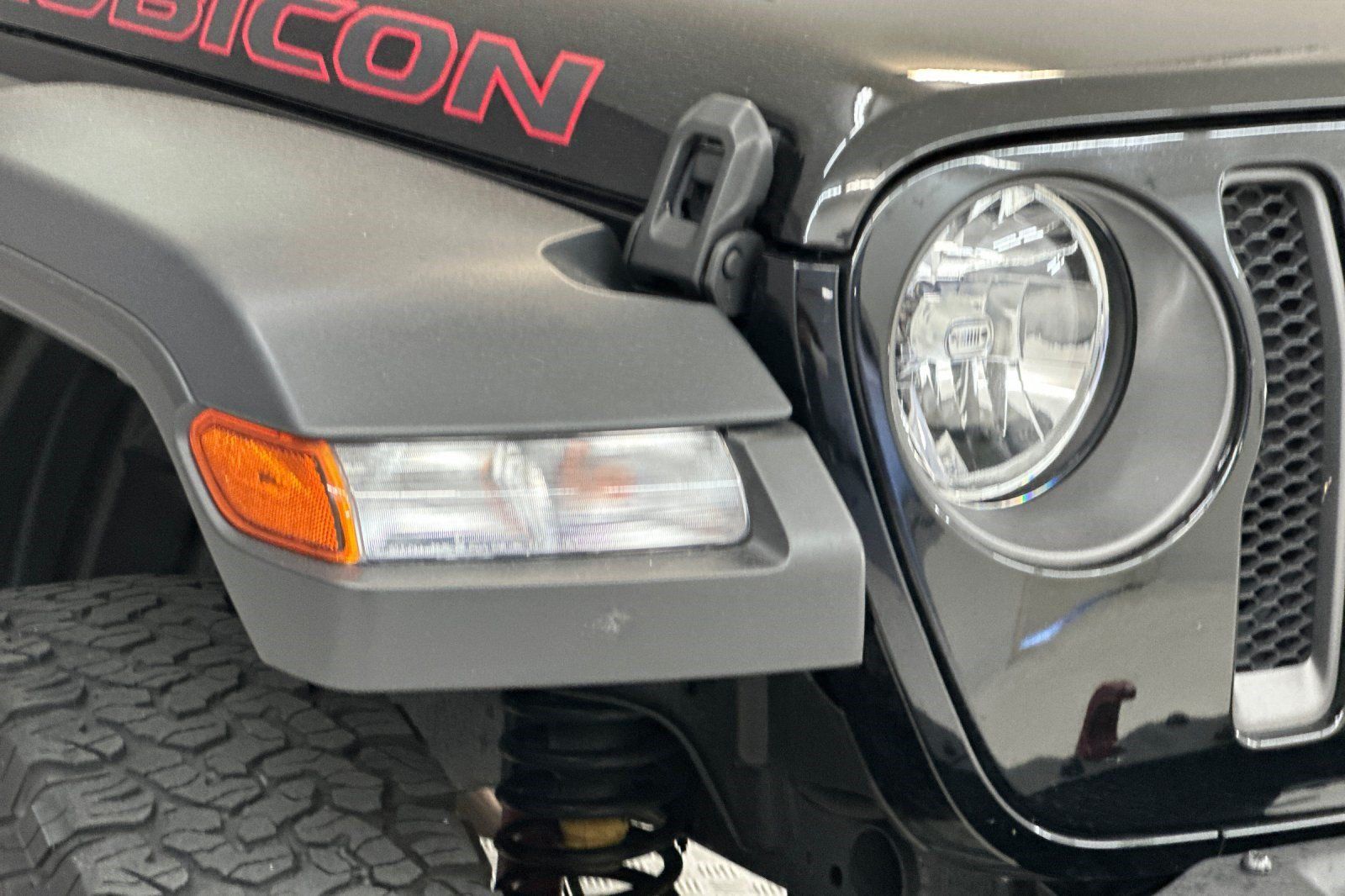 Used 2023 Jeep Wrangler Rubicon w/ Cold Weather Group AWD/4WD image 12
