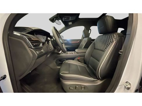 New 2026 GMC Acadia Denali w/ Super Cruise Package image 11
