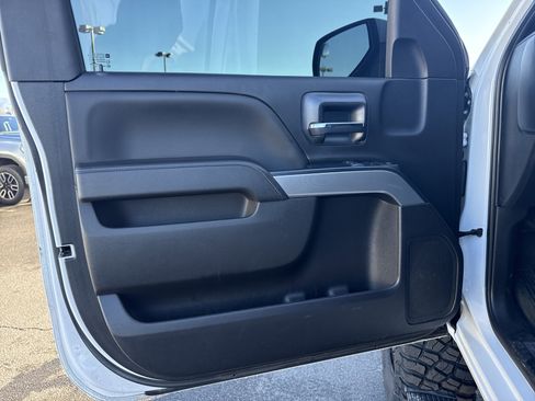 Used 2017 Chevrolet Silverado 1500 LT w/ LT Convenience Package image 18