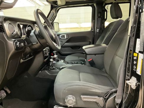 Certified 2023 Jeep Wrangler Sahara image 11