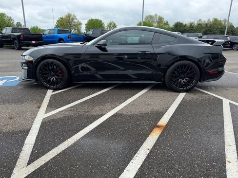 Used 2019 Ford Mustang GT Premium w/ GT Performance Package RWD image 7