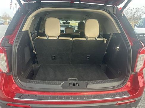Used 2020 Ford Explorer Limited image 11