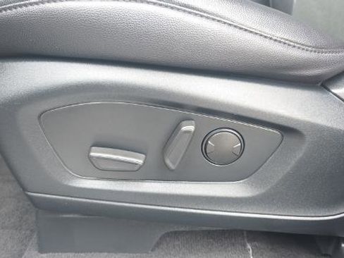 Certified 2022 Ford Explorer ST-Line w/ Class IV Trailer Tow Package image 16