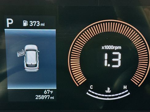 Used 2025 Hyundai Kona SEL image 19