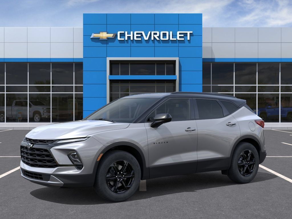 New 2026 Chevrolet Blazer LT w/ Convenience Package AWD/4WD image 2