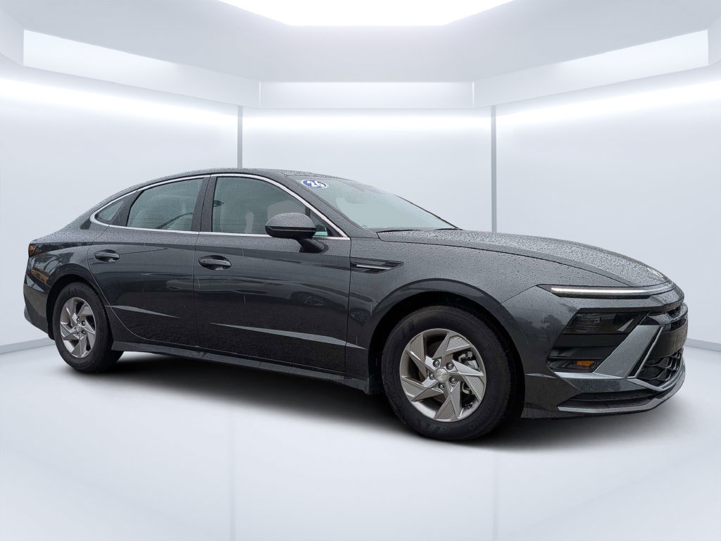 Certified 2026 Hyundai Sonata SE FWD image 1
