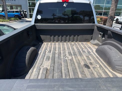 Used 2017 Ford F250 XLT w/ XLT Value Package AWD/4WD image 9