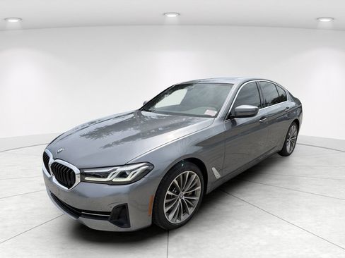 Used 2023 BMW 540i w/ Convenience Package RWD image 8