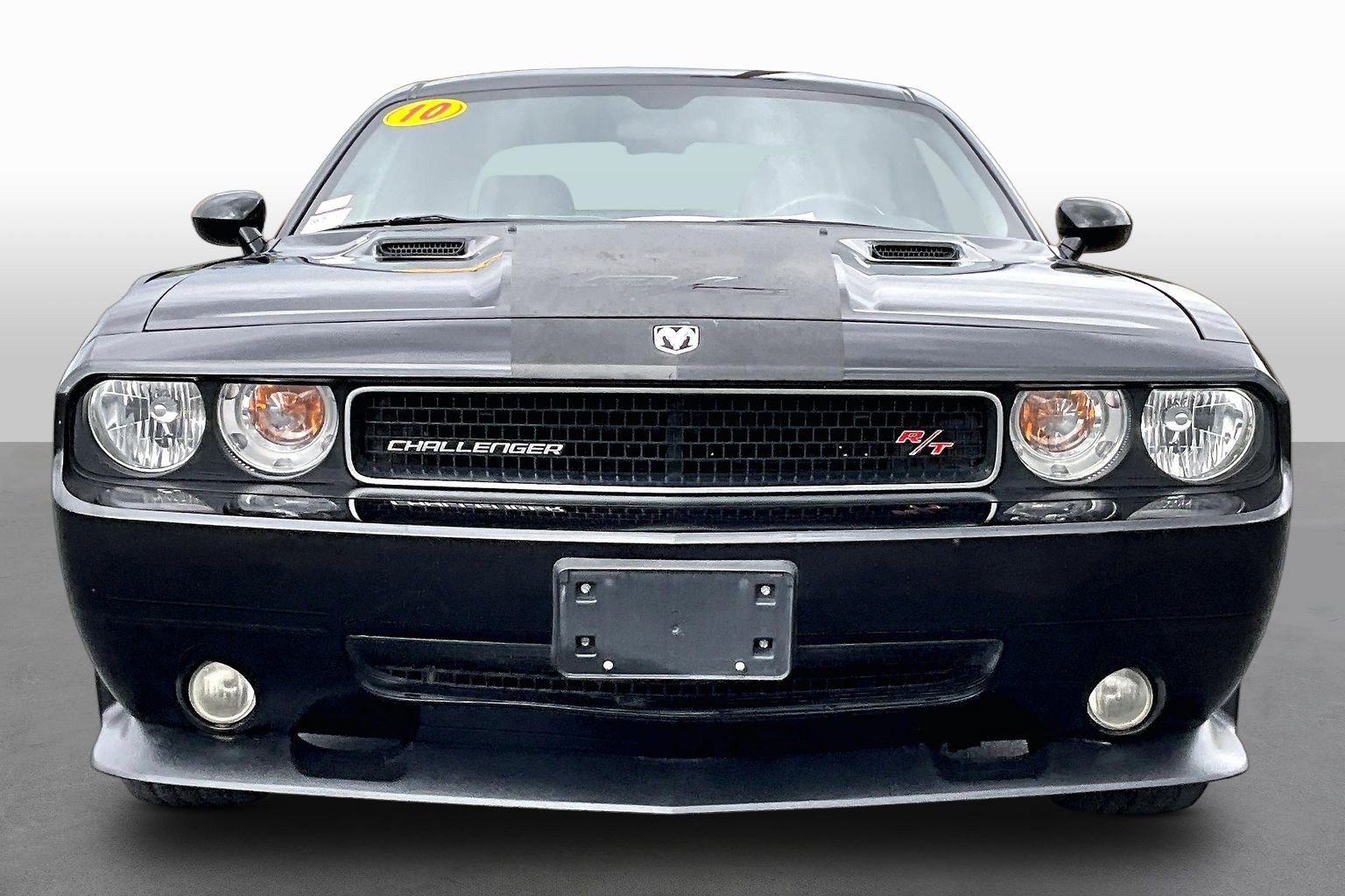 Used 2010 Dodge Challenger R/T RWD image 3