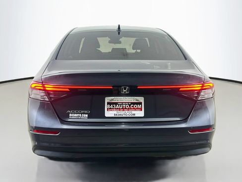 Used 2025 Honda Accord SE image 6