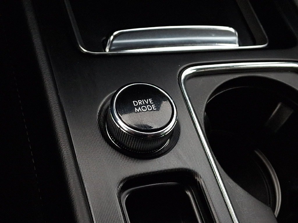 Certified 2024 Lincoln Corsair AWD image 25