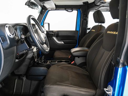 Used 2015 Jeep Wrangler Sahara w/ Connectivity Group image 3