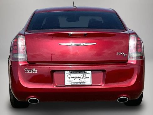 Used 2014 Chrysler 300 S RWD image 6