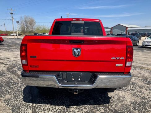 Used 2017 RAM 1500 Classic SLT w/ Luxury Group AWD/4WD image 4