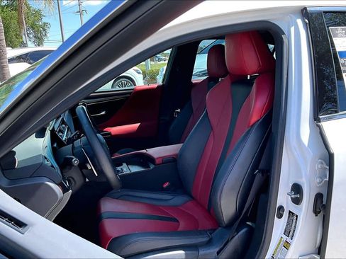 Used 2023 Lexus ES 350 F Sport w/ Accessory Package (Z2) FWD image 8