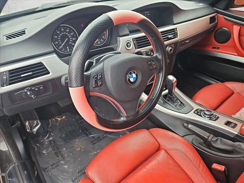 Used 2011 BMW 328i Convertible image 9