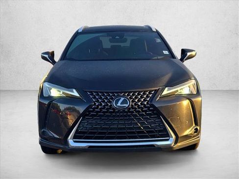 Used 2022 Lexus UX 200 w/ Premium Package FWD image 2