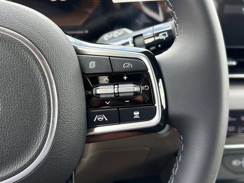 New 2026 Kia Carnival EX image 26