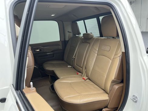 Used 2022 RAM 2500 Limited image 12