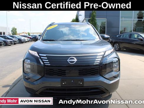 Used 2026 Nissan Rogue Platinum w/ Family Package AWD/4WD image 2