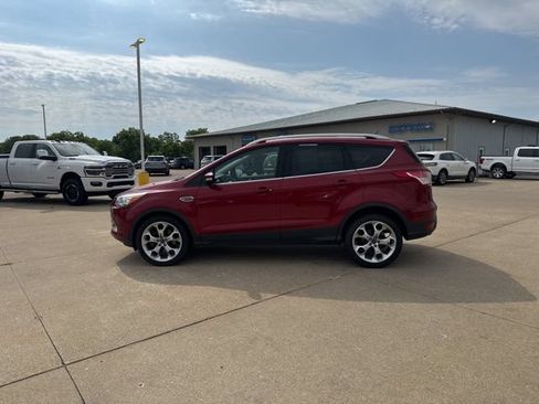 Used 2016 Ford Escape Titanium w/ Equipment Group 301A FWD image 4