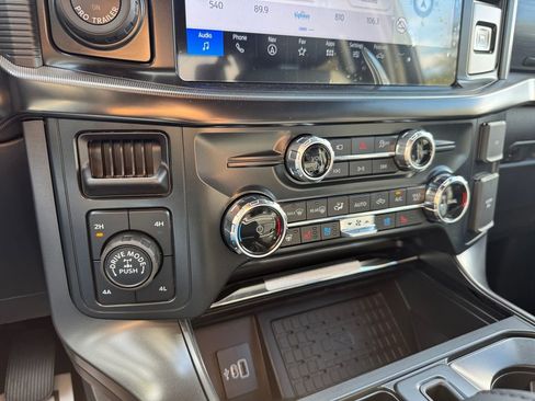 New 2025 Ford F150 Lariat w/ Equipment Group 502A High image 36