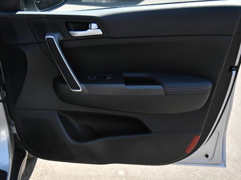 Used 2019 Kia Sportage LX AWD/4WD image 36