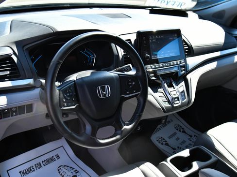 Used 2023 Honda Odyssey EX-L image 16