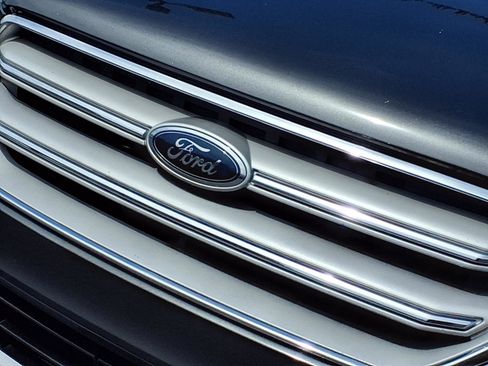 Used 2019 Ford Escape SE AWD/4WD image 30