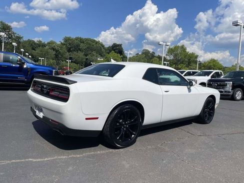 Used 2018 Dodge Challenger SXT Plus RWD image 6