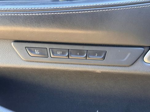 Used 2022 BMW 740i 740i w/ Premium Package image 21