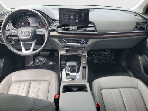 Used 2023 Audi Q5 2.0T Premium w/ Convenience Package AWD/4WD image 11