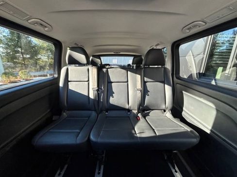 Used 2021 Mercedes-Benz Metris Passenger image 51