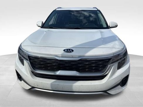 Used 2021 Kia Seltos EX image 2