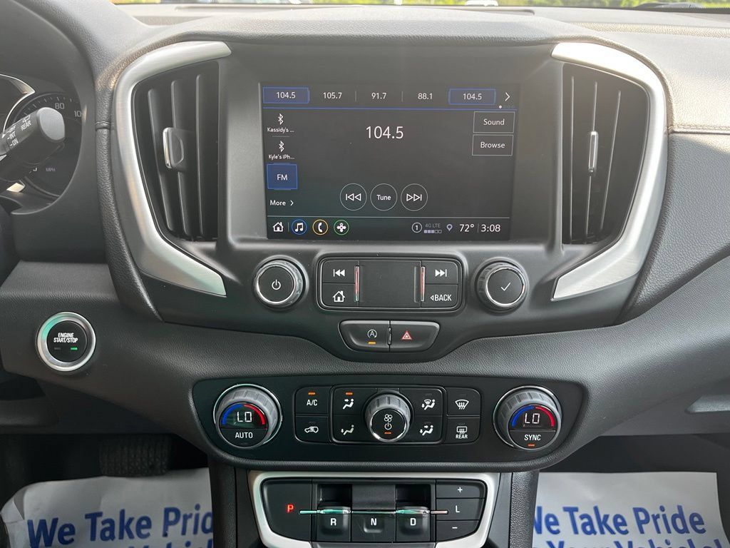 Used 2023 GMC Terrain SLT AWD/4WD image 17