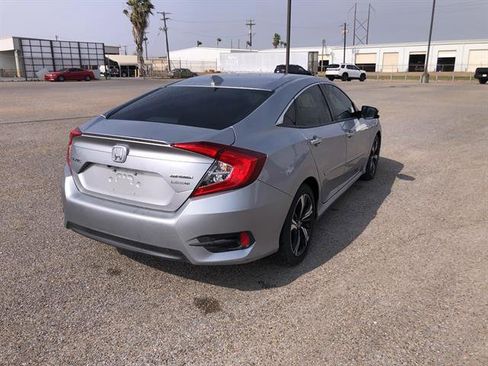 Used 2018 Honda Civic Touring image 7