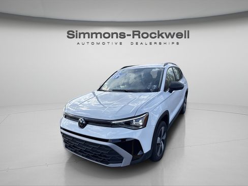 Used 2025 Volkswagen Taos S AWD/4WD image 27