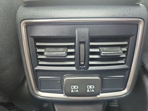 Certified 2024 Subaru Forester Premium AWD/4WD image 17