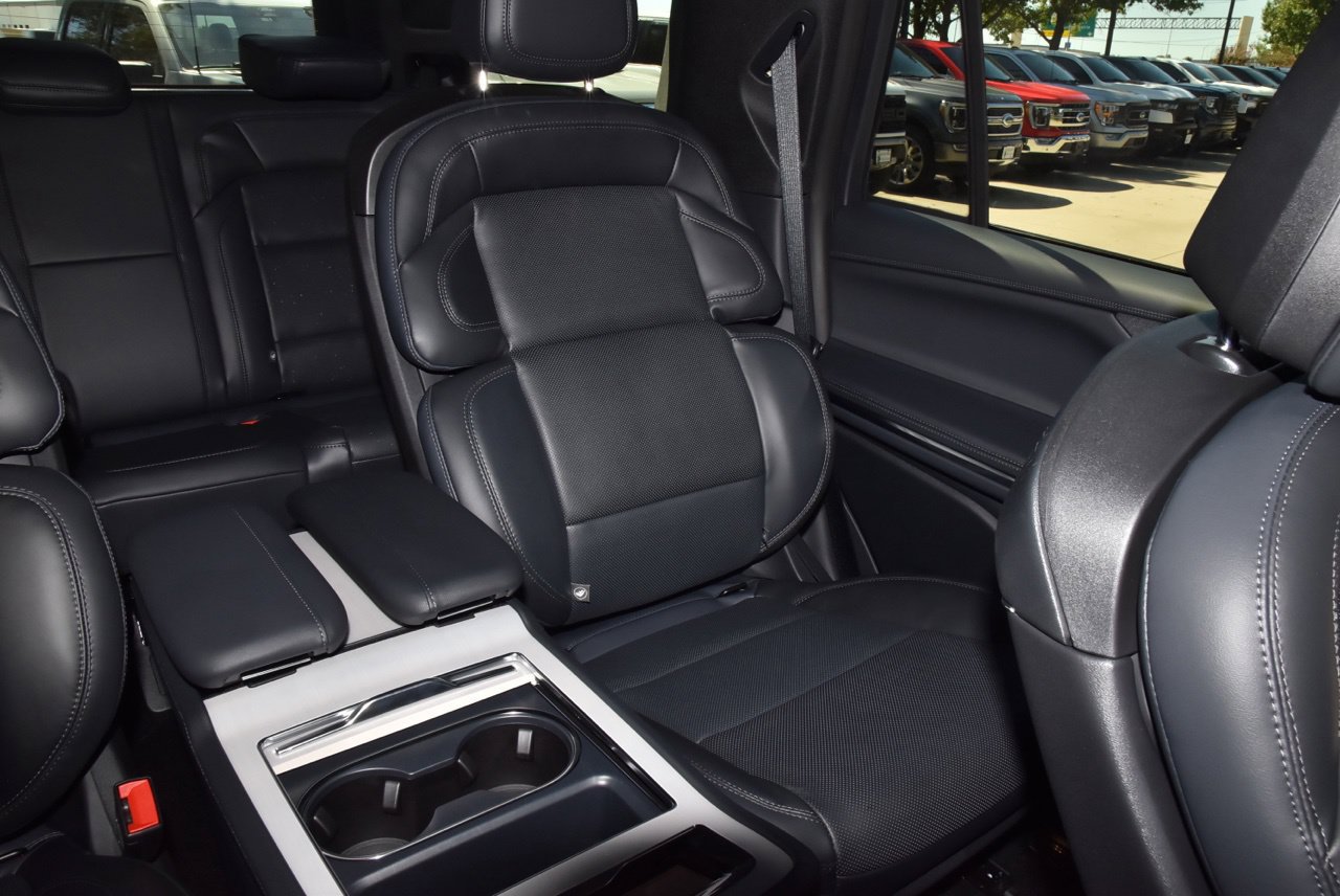 New 2027 Lincoln Navigator Reserve w/ Jet Appearance Package AWD/4WD image 22
