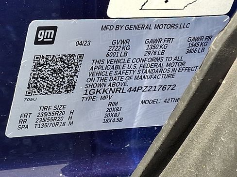 Used 2023 GMC Acadia SLE w/ Driver Convenience Package image 28