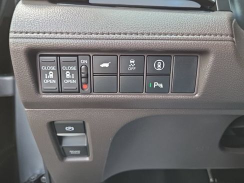 Used 2023 Honda Odyssey Touring image 34