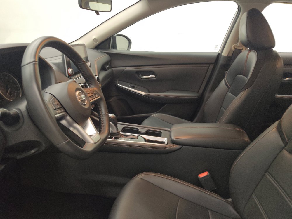 Used 2023 Nissan Sentra SR w/ SR Premium Package FWD image 17