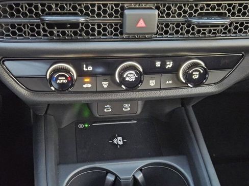 New 2026 Honda HR-V LX image 18